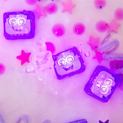 Jellystone Glo Pal Cube Lumi - Light-Up Sensory Toy for Calm Bath Time