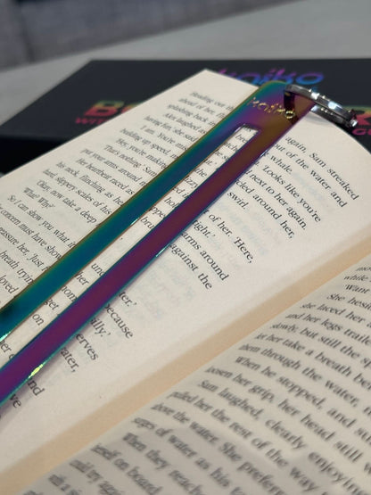 Kaiko Fidgets metal bookmark in oil slick finish with reading guide pane and fidget hook for sensory focus aid - view 15