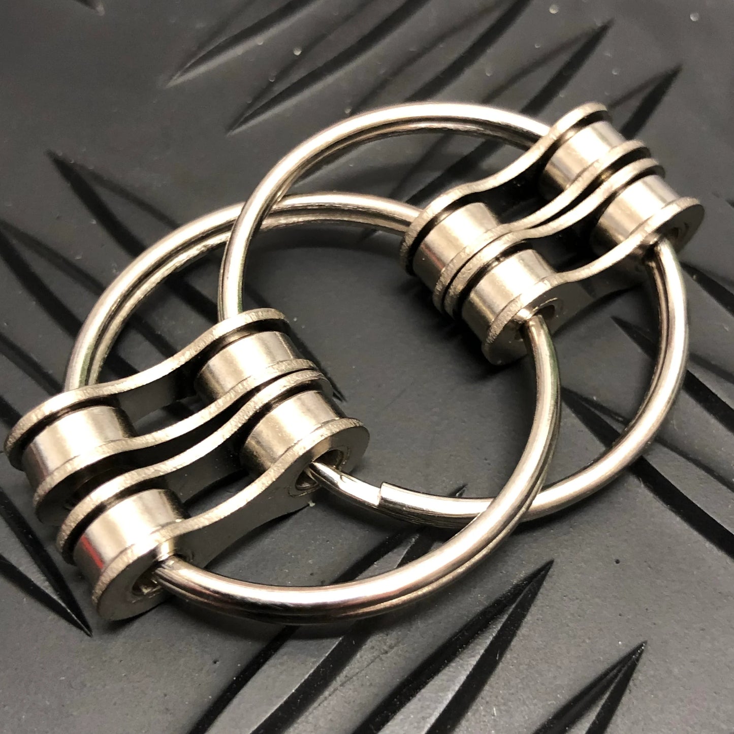 Kaiko Loop Fidget Large Silver Double Link chain-style sensory fidget toy for focus and balance