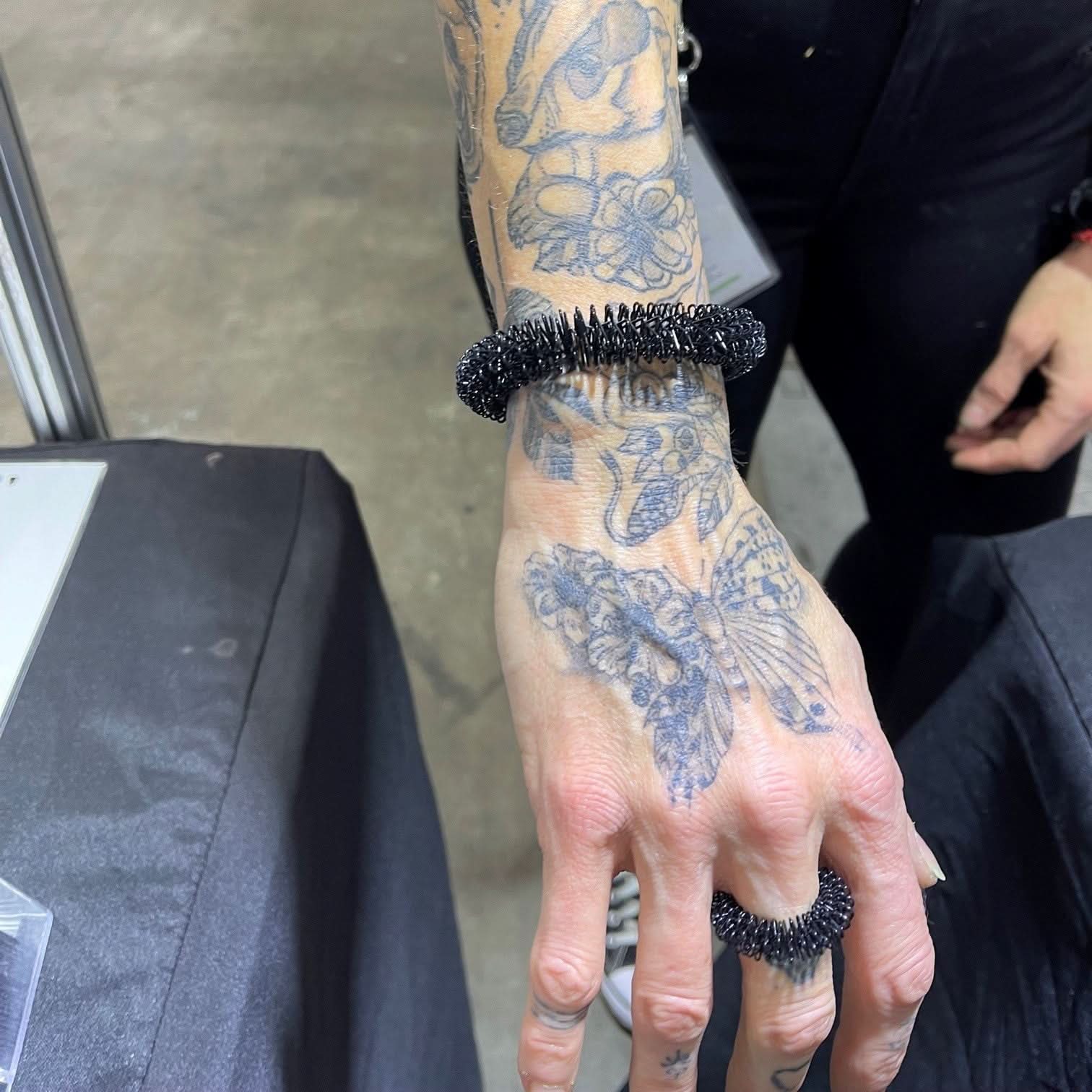 Kaiko Wrist Spikey Small Black - Sensory Wearable